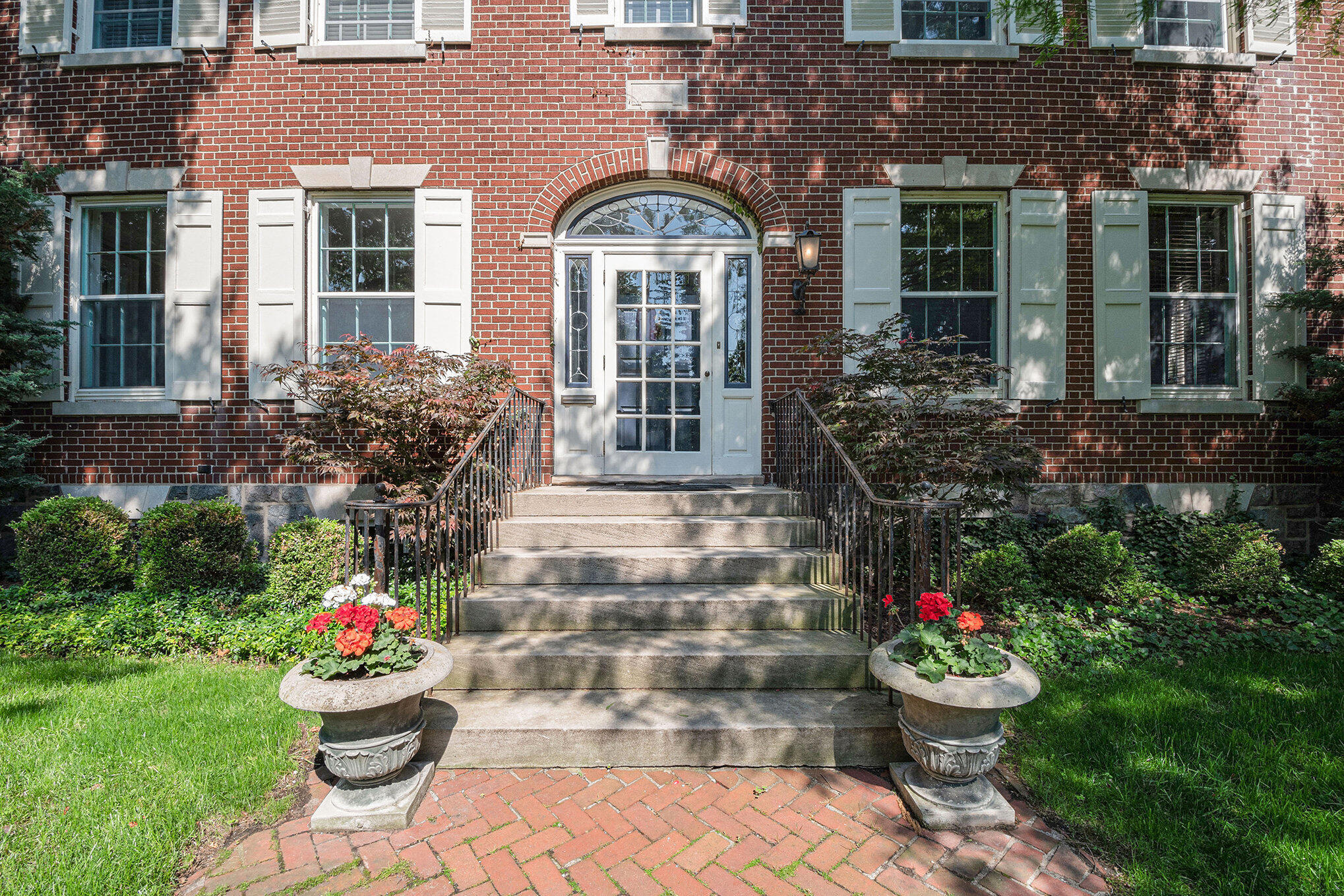 60 Lafayette Avenue NE