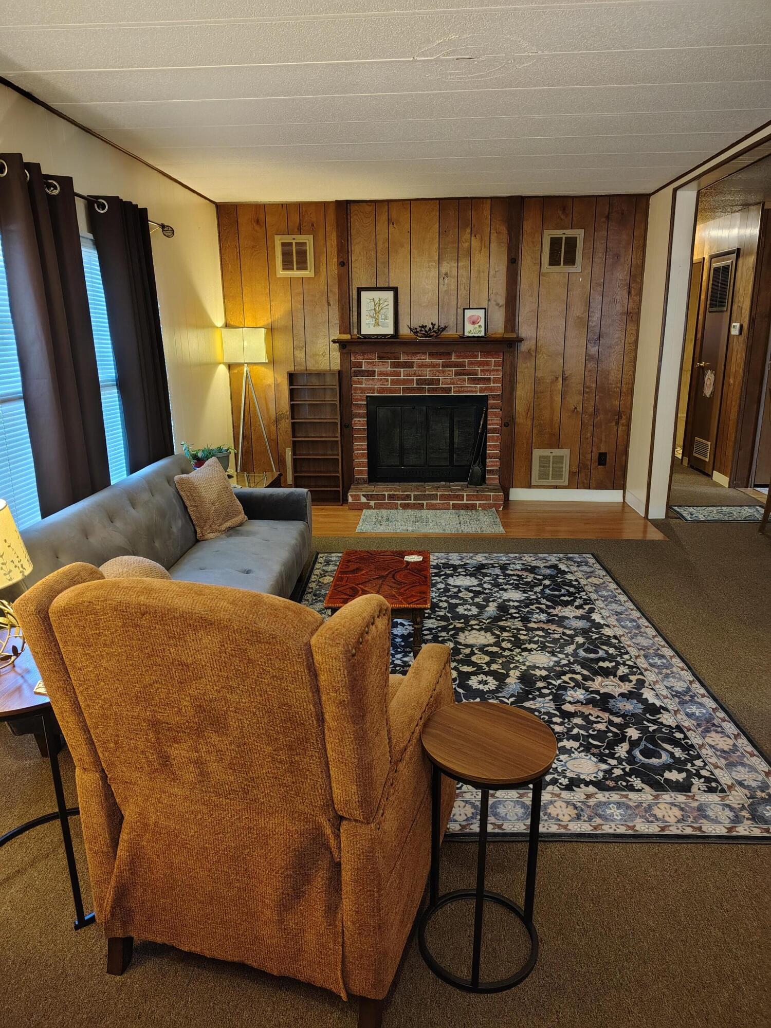2701 Huizenga Street 96