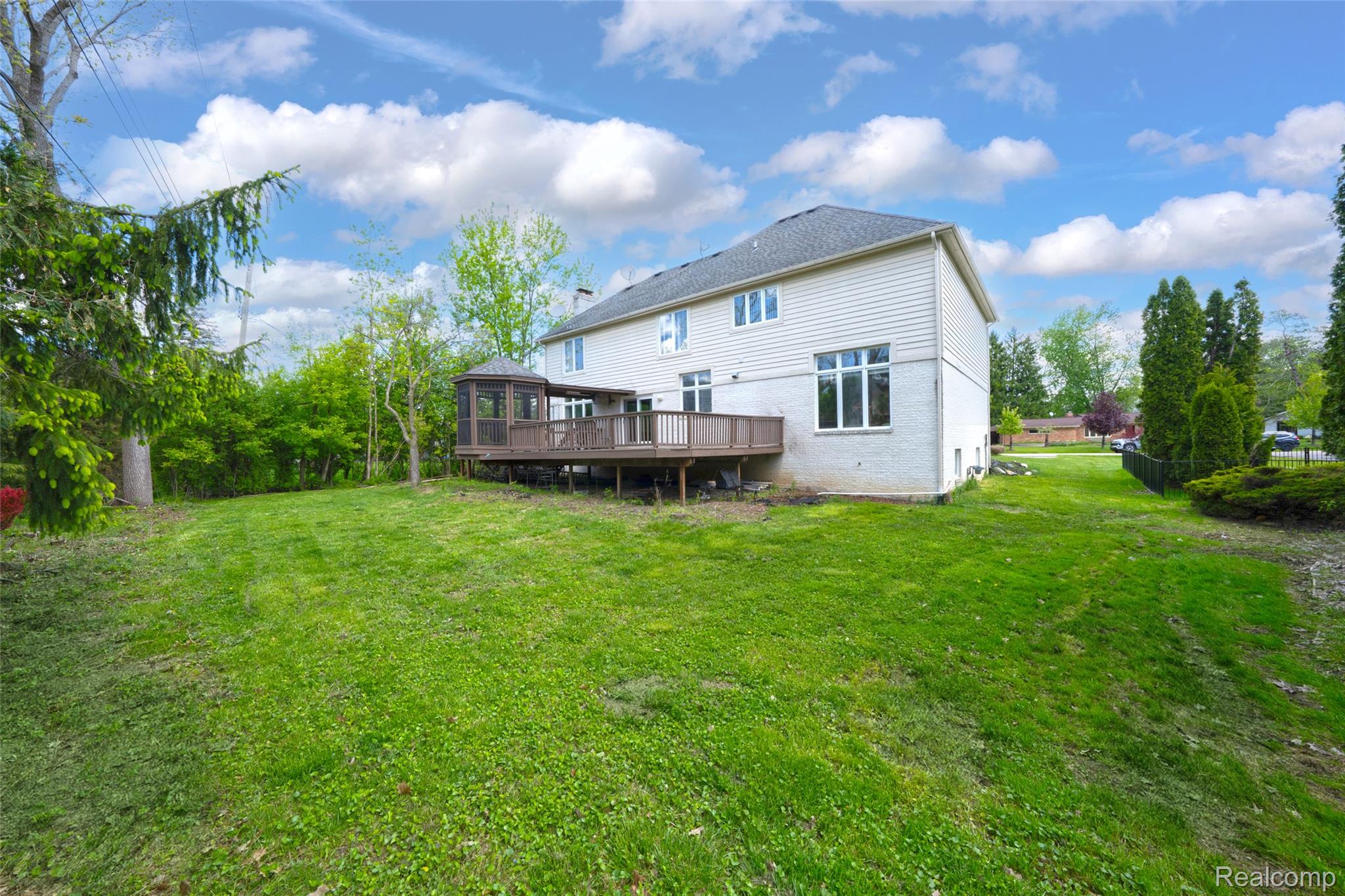2337 HORSESHOE Drive
