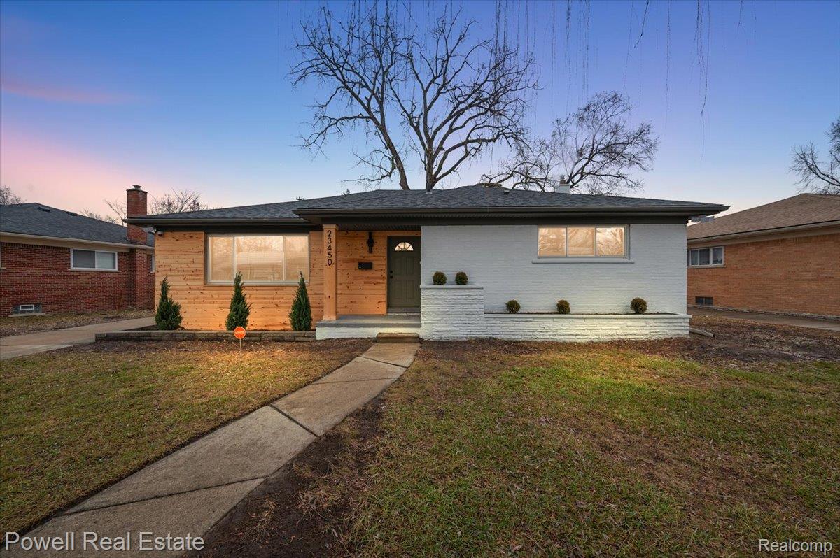 23450 Wildwood Street