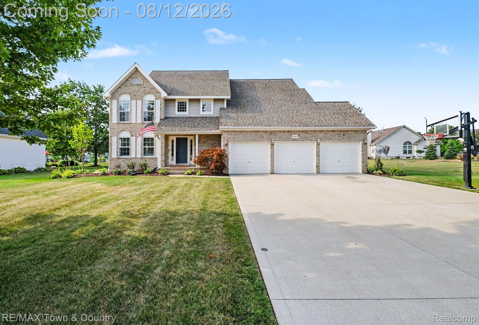 5048 Meadowbrook Lane