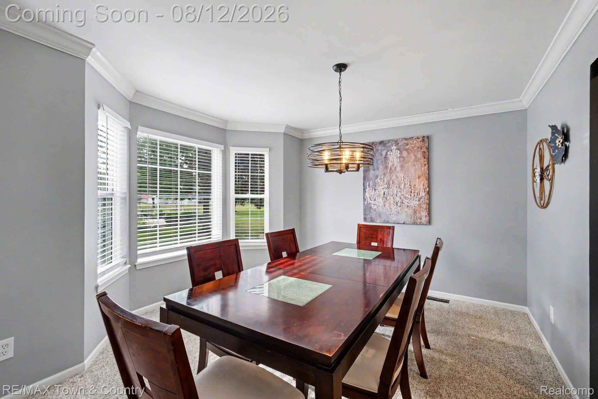 5048 Meadowbrook Lane