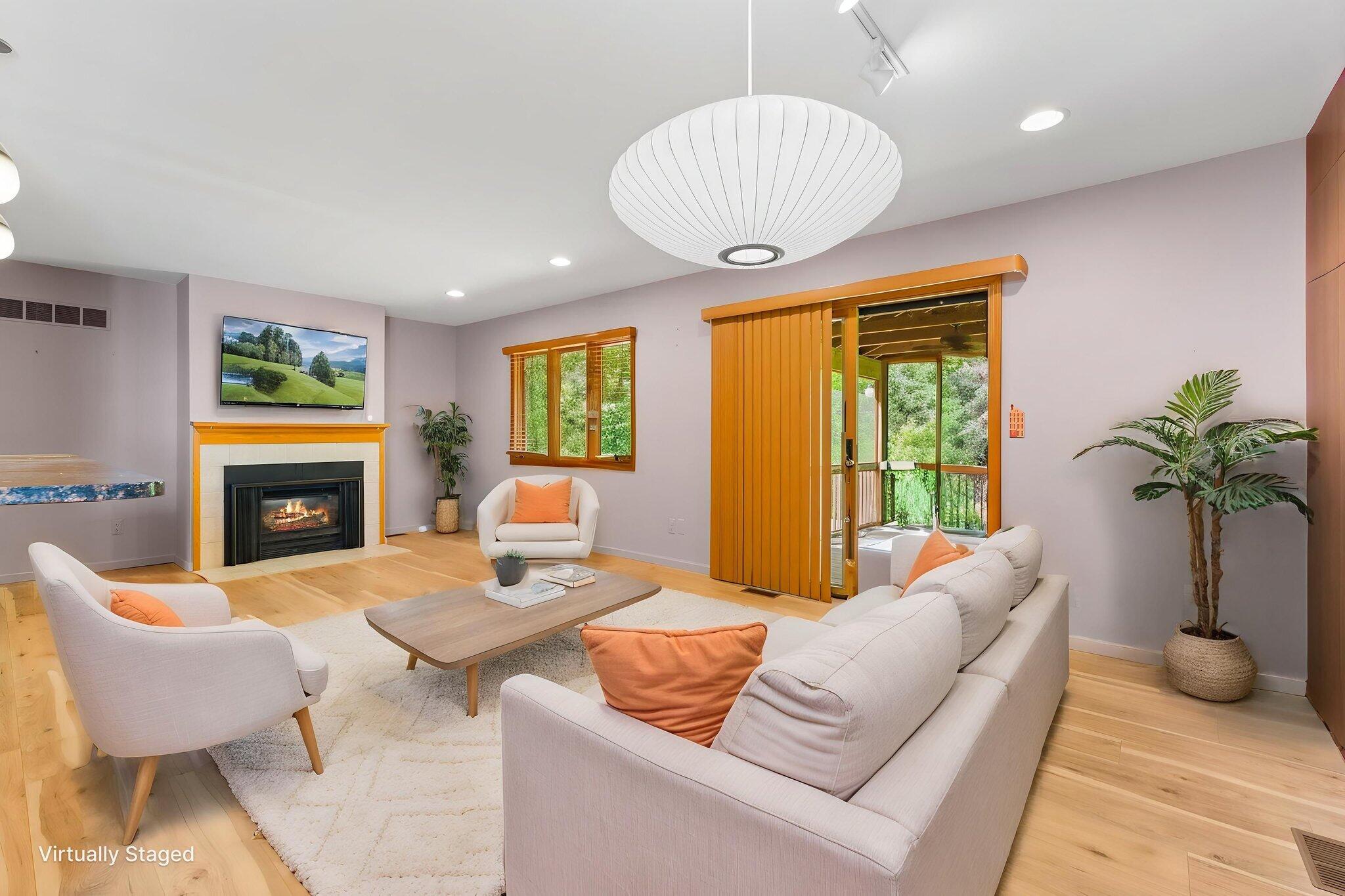 792 Knollwood Court