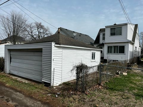 1810 Lindbergh Street Wyandotte City MI 48192