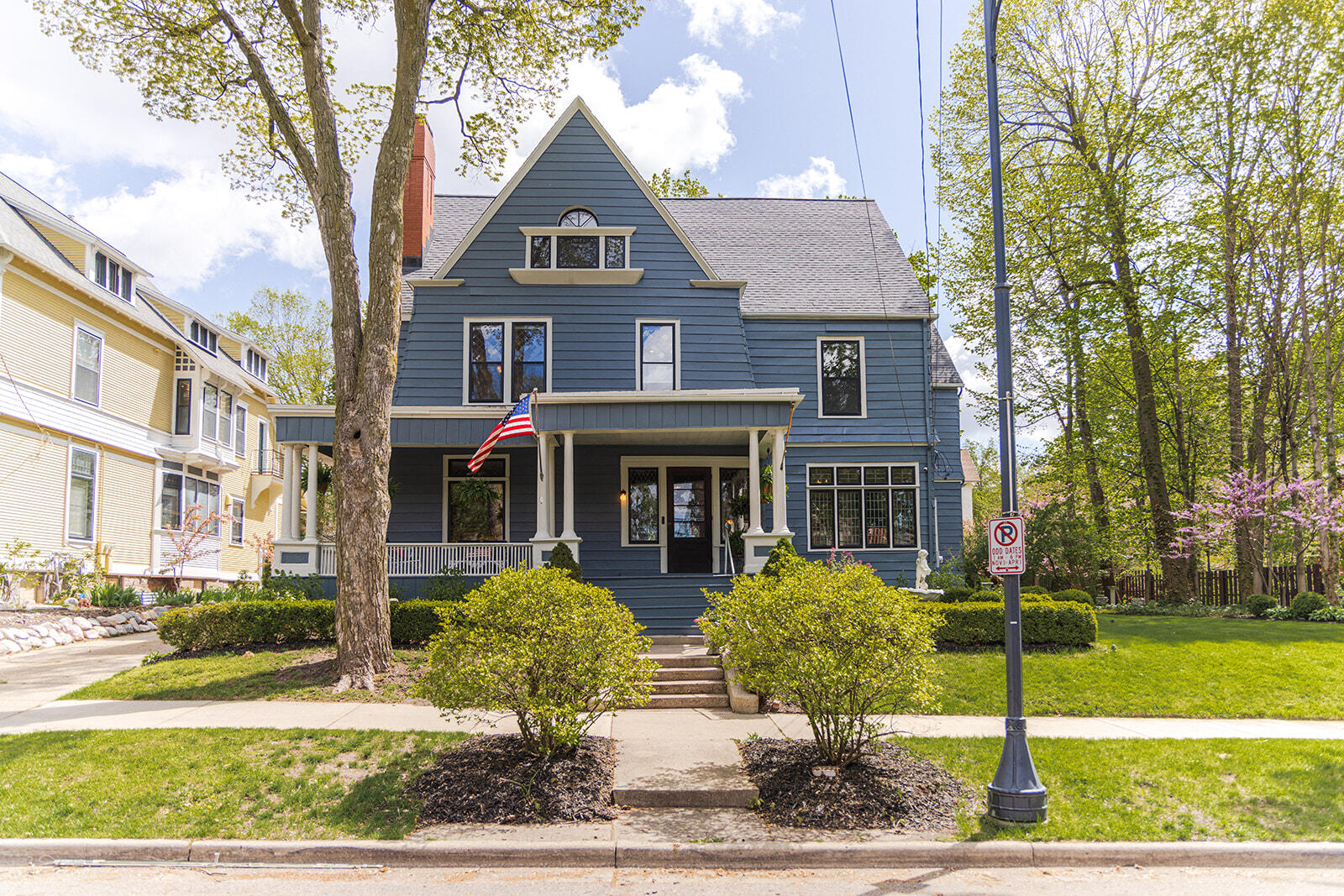 226 College Avenue SE