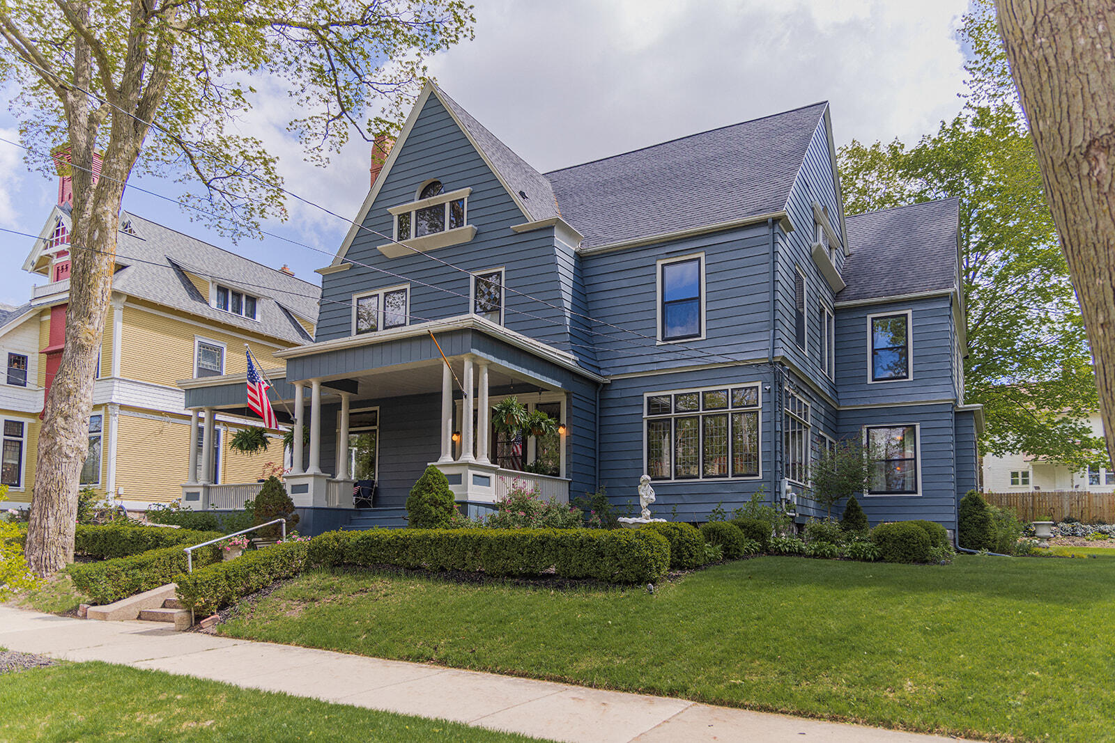 226 College Avenue SE
