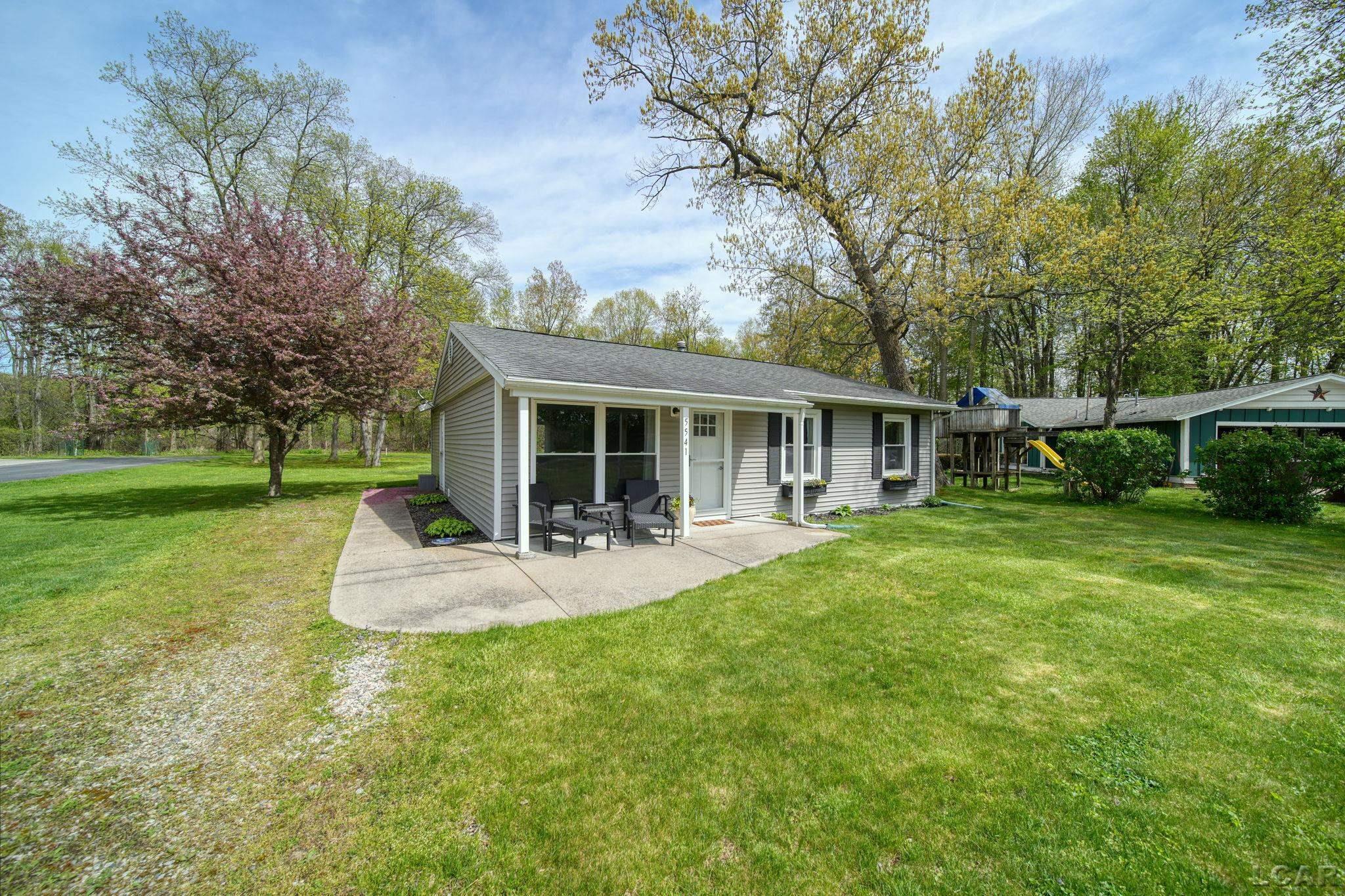 5541 Pleasant Valley Road