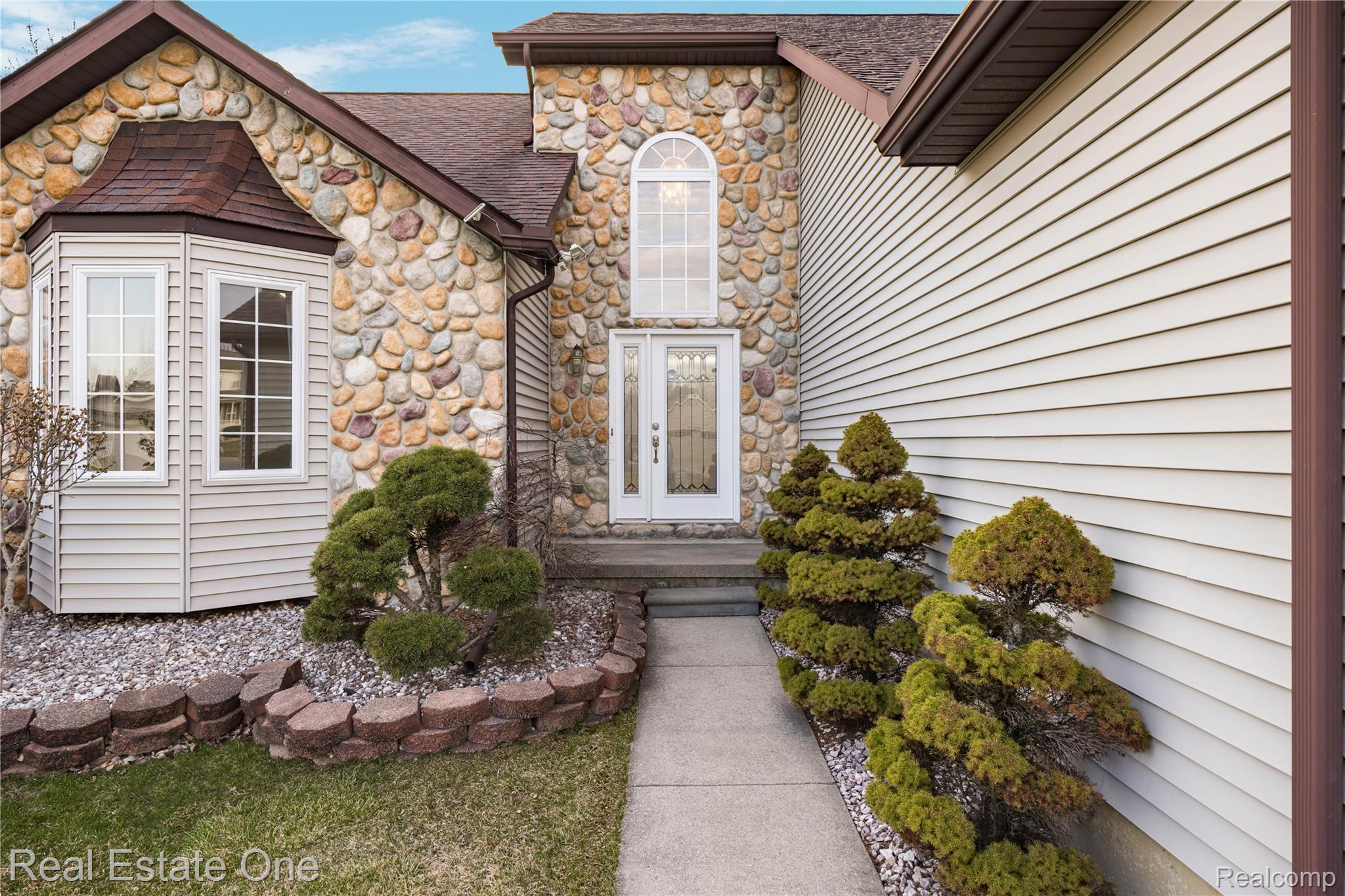 4438 Great Oaks Drive