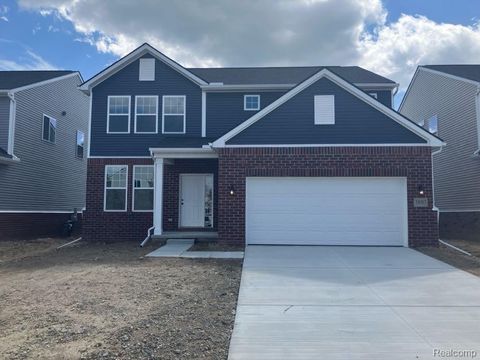 58567 LOSINO Drive Lyon Charter Township MI 48178