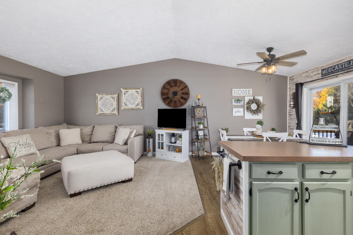 5275 Pinnacle Drive SW