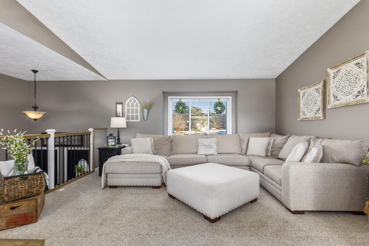 5275 Pinnacle Drive SW