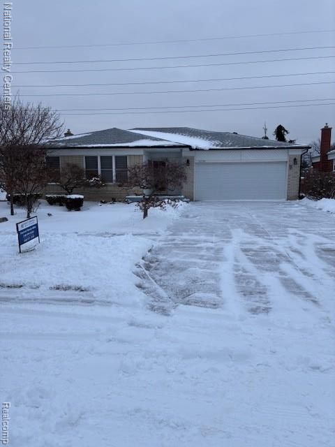 32138 Bradner Drive Warren City MI 48088