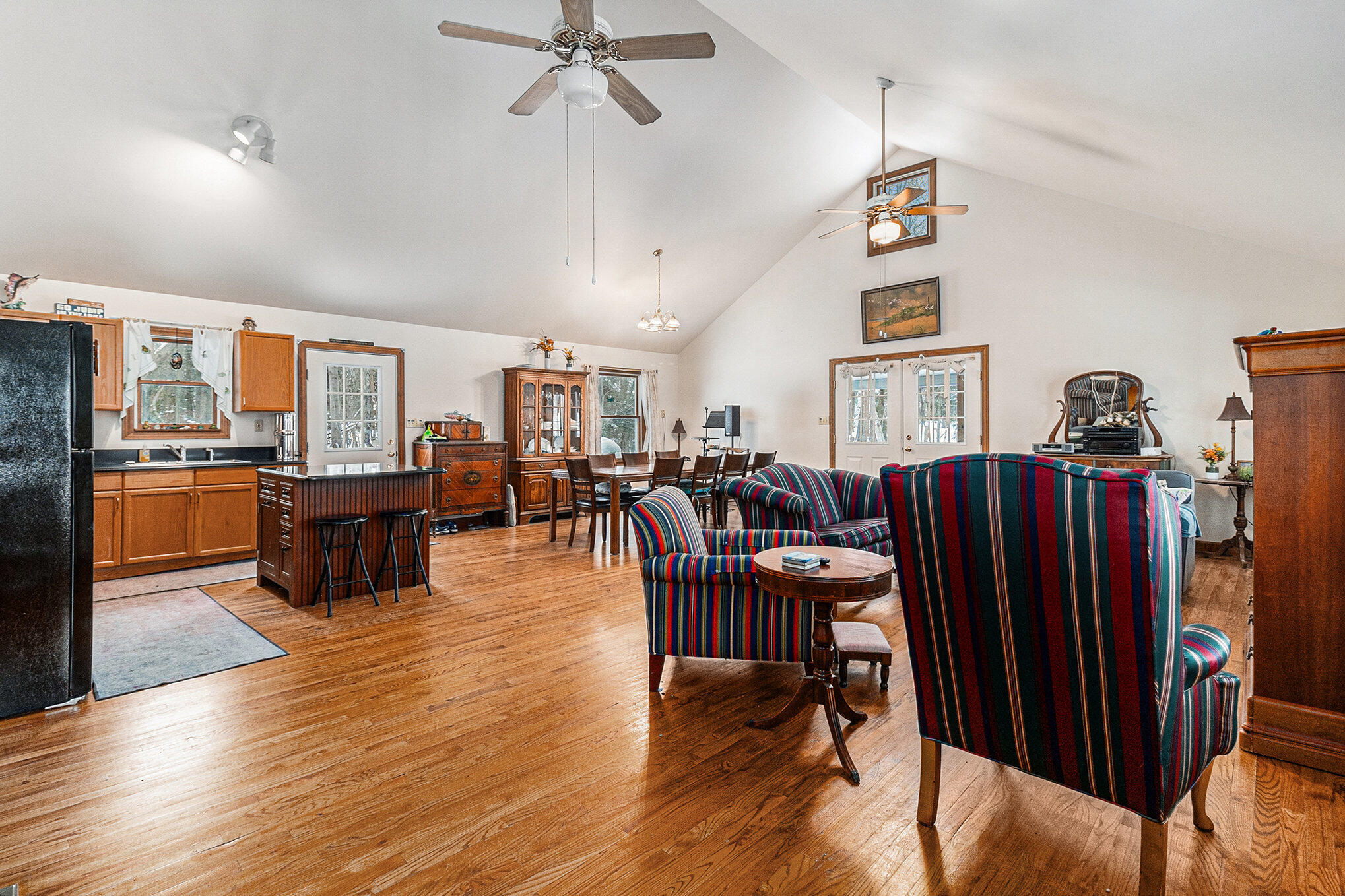 4760 N Lakeshore Road