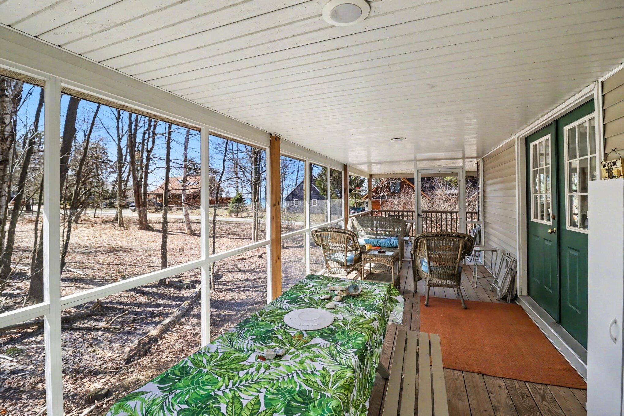 4760 N Lakeshore Drive