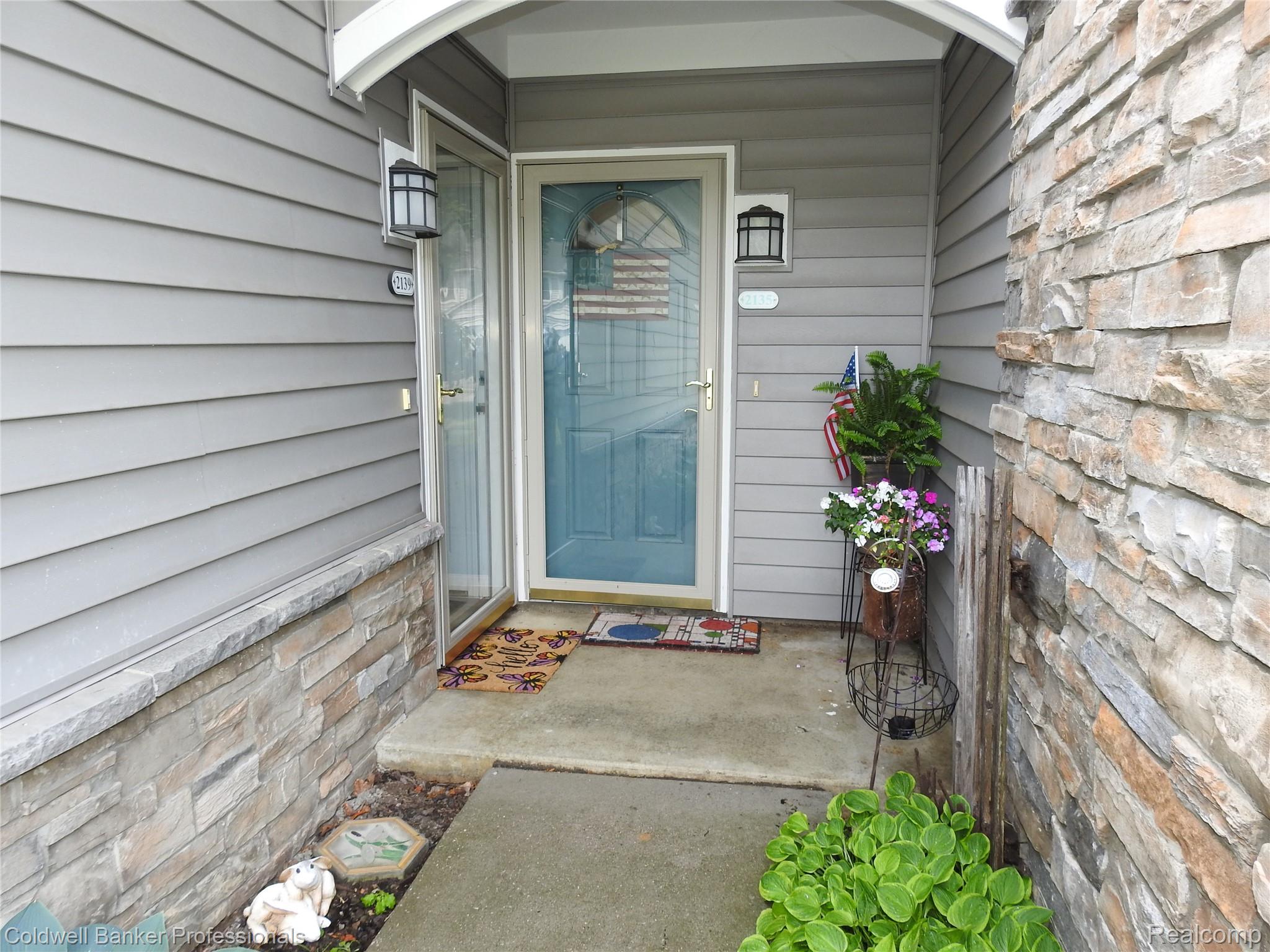 2139 Carriage Hill Circle