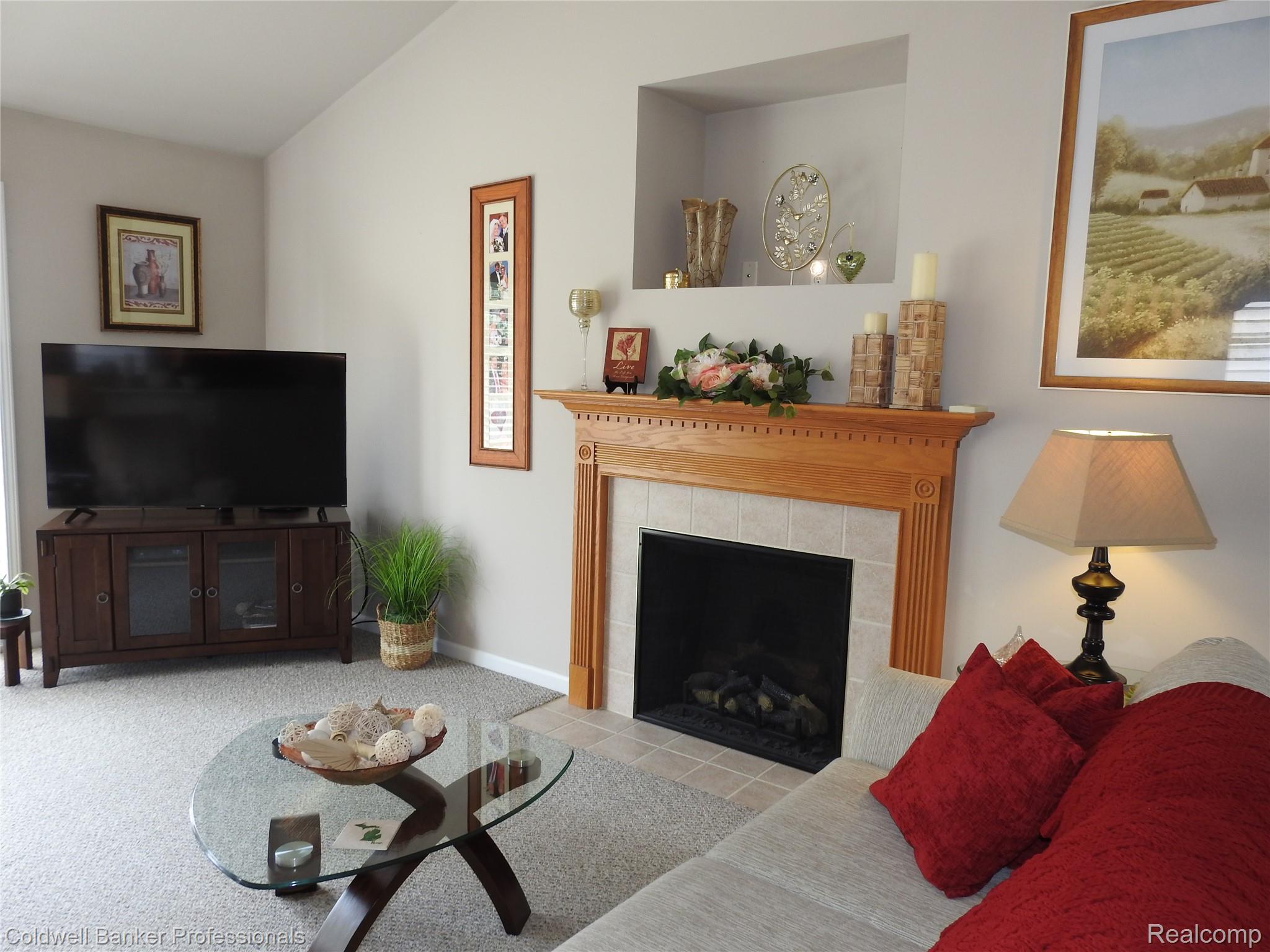 2139 Carriage Hill Circle
