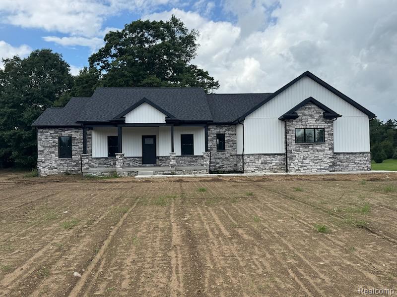 2264 Equestrian Trail Drive