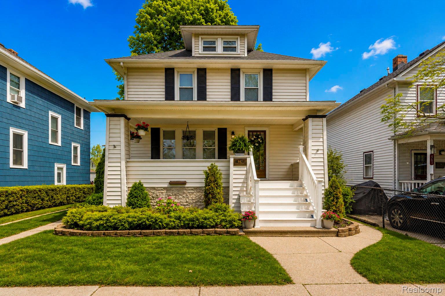 447 Maple Street