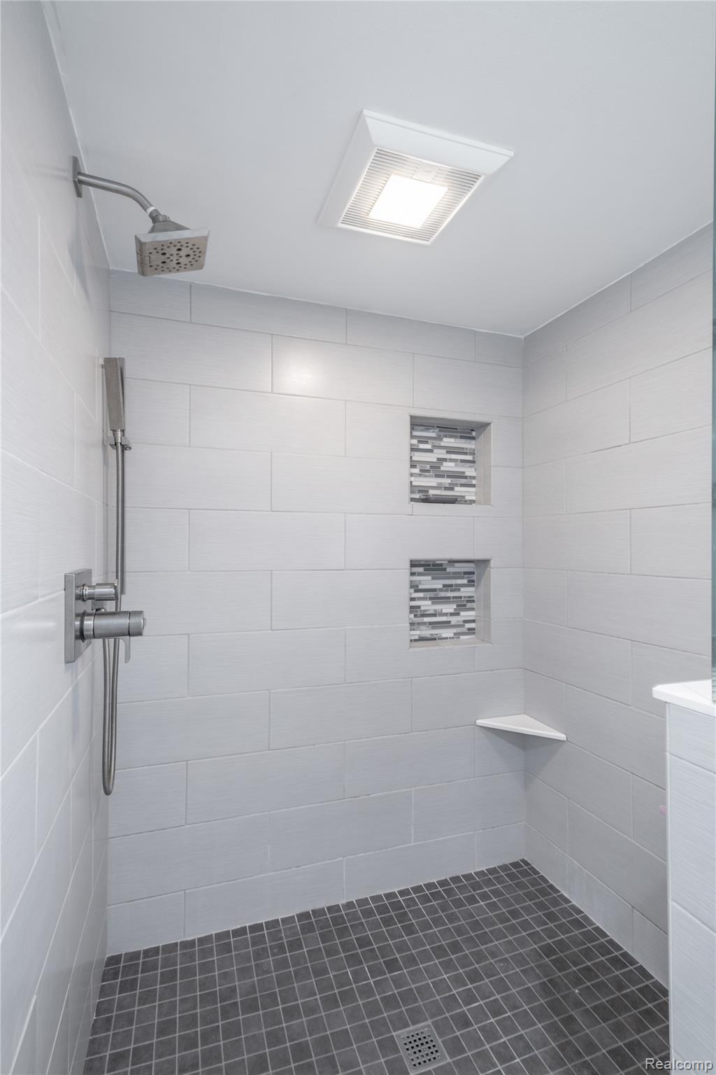 Northfield Township, Michigan 48189, United States, 2 Bedrooms Bedrooms, ,2 BathroomsBathrooms,Residential,Pending,212858