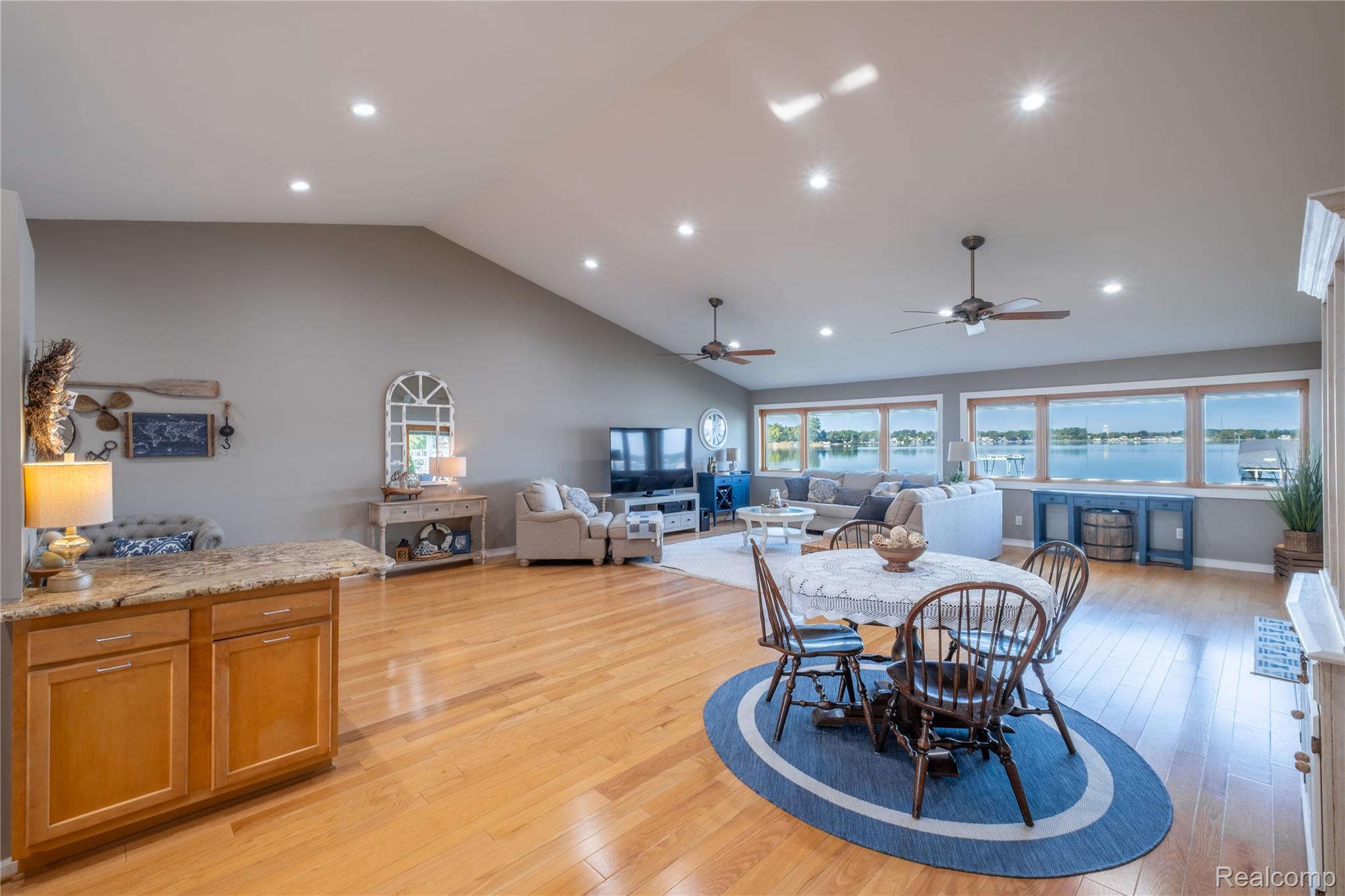 Northfield Township, Michigan 48189, United States, 2 Bedrooms Bedrooms, ,2 BathroomsBathrooms,Residential,Pending,212858