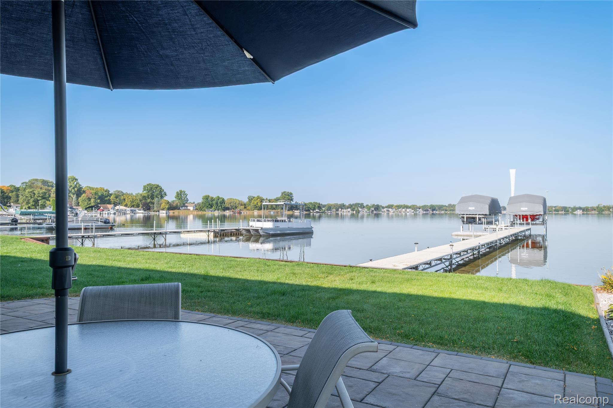 Northfield Township, Michigan 48189, United States, 2 Bedrooms Bedrooms, ,2 BathroomsBathrooms,Residential,Pending,212858