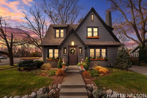 519 S 7th Street Grand Haven City MI 49417