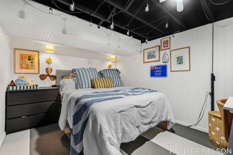 Tiny photo for 519 S 7th Street, Grand Haven City, MI 49417 (MLS # 71026009089)