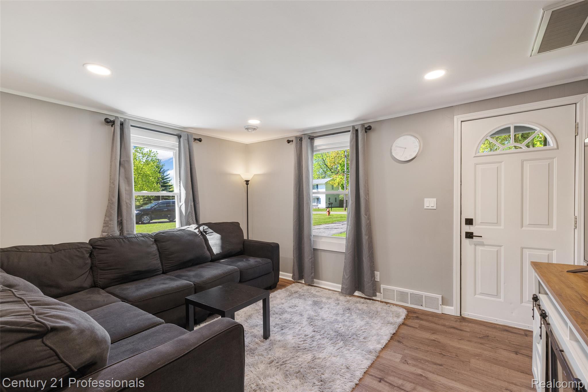 2830 Deland Road