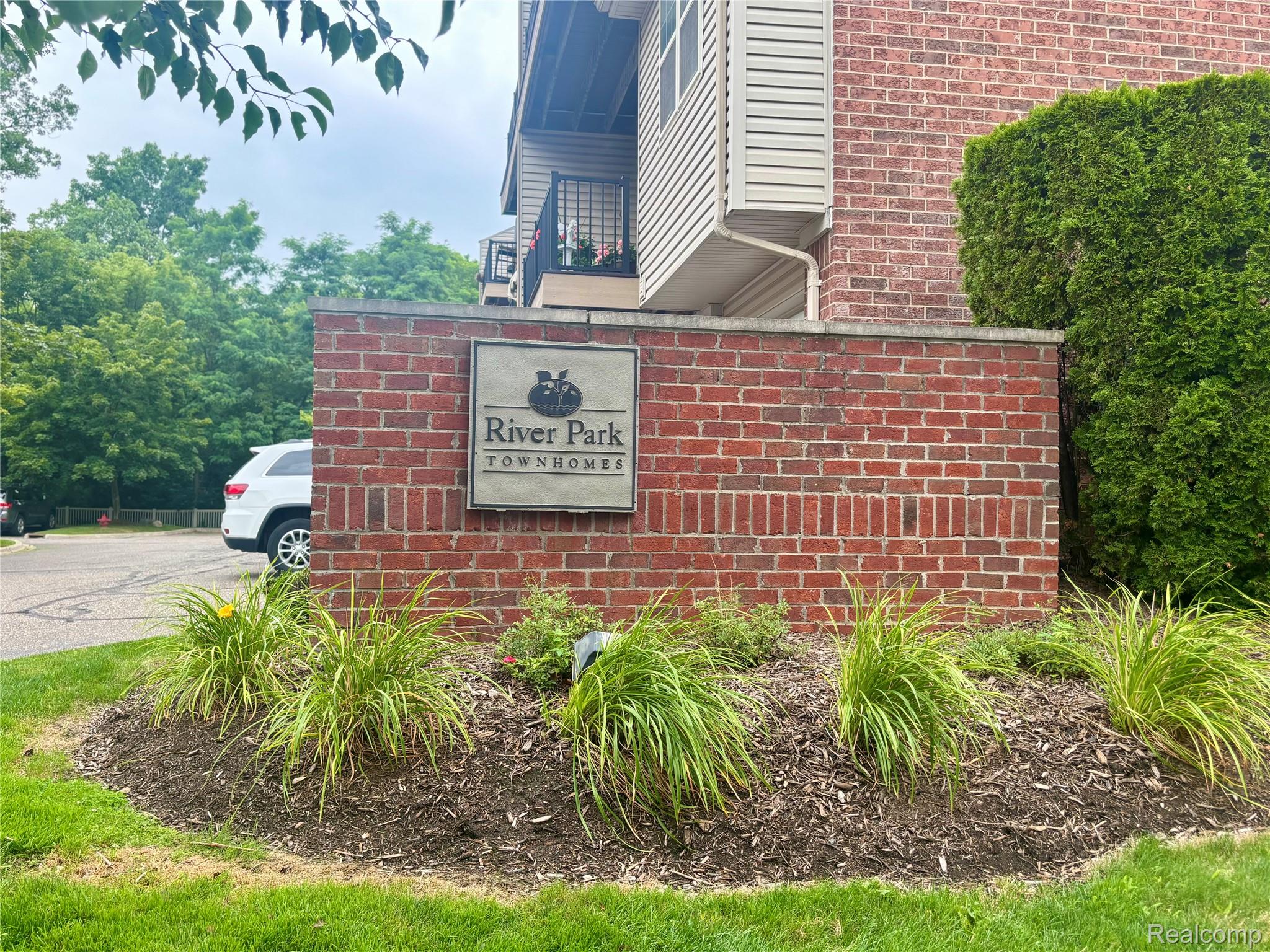 713 River Park Village Boulevard