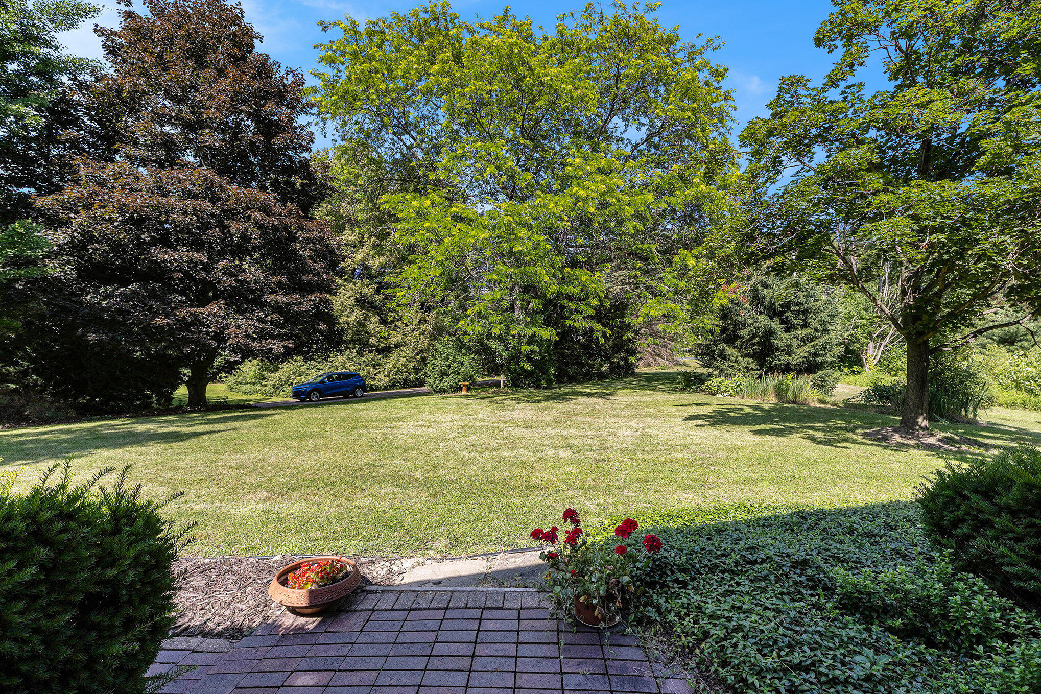 1687 W Willis Road