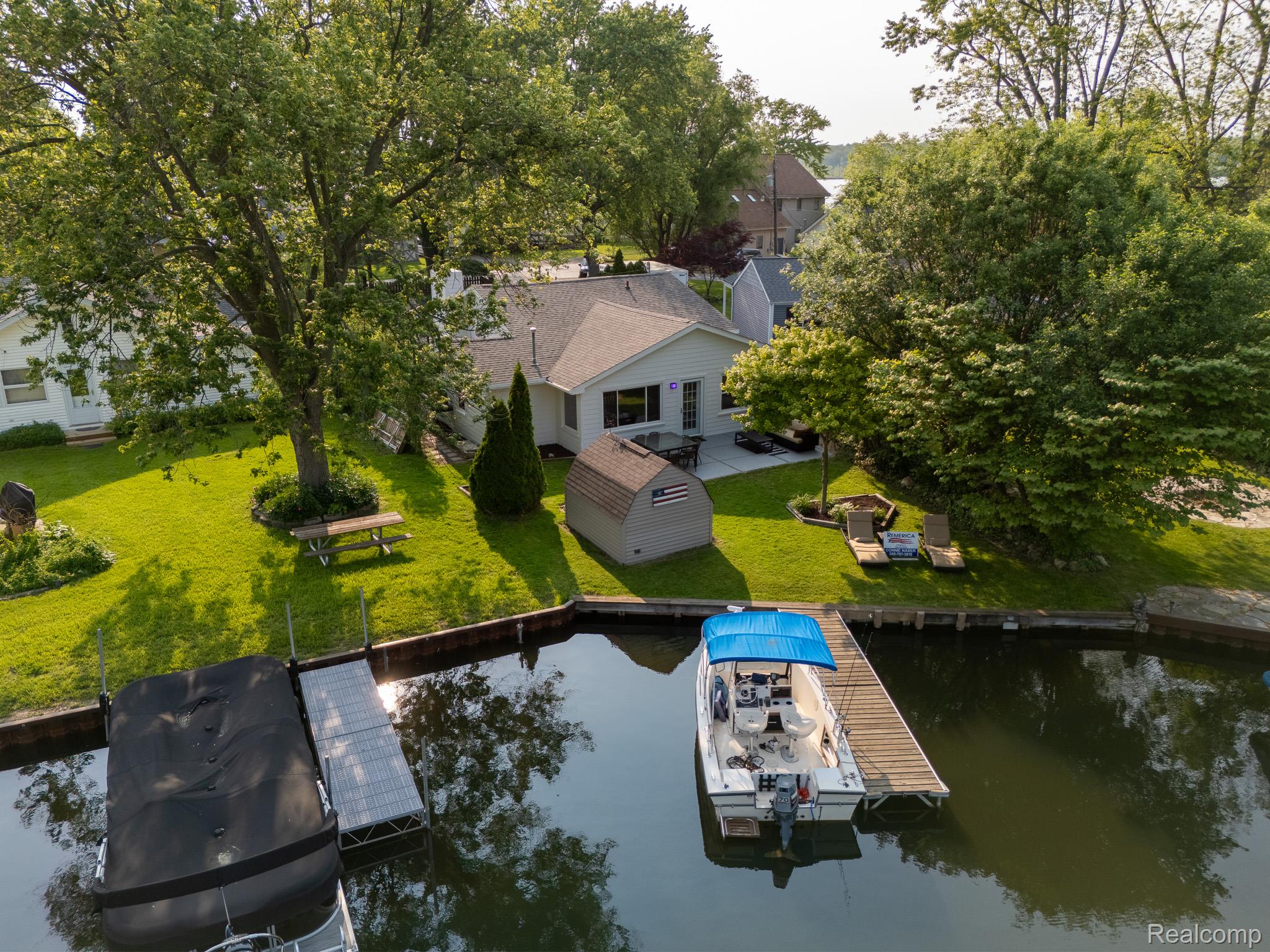 11627 Algonquin Drive