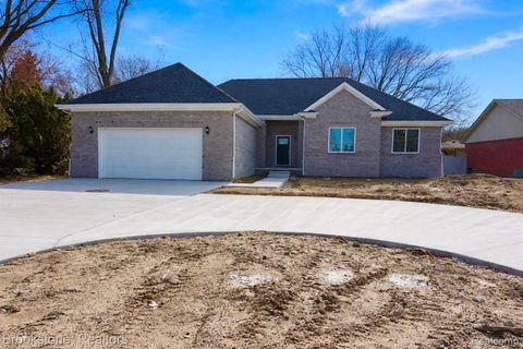 37116 Moravian Drive Clinton Charter Township MI 48036
