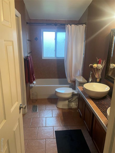 Tiny photo for 29561 Fairfax Street, Southfield City, MI 48076 (MLS # 20261002662)