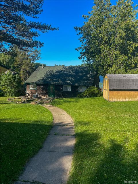 1749 Tannock Drive Rose Township MI 48442