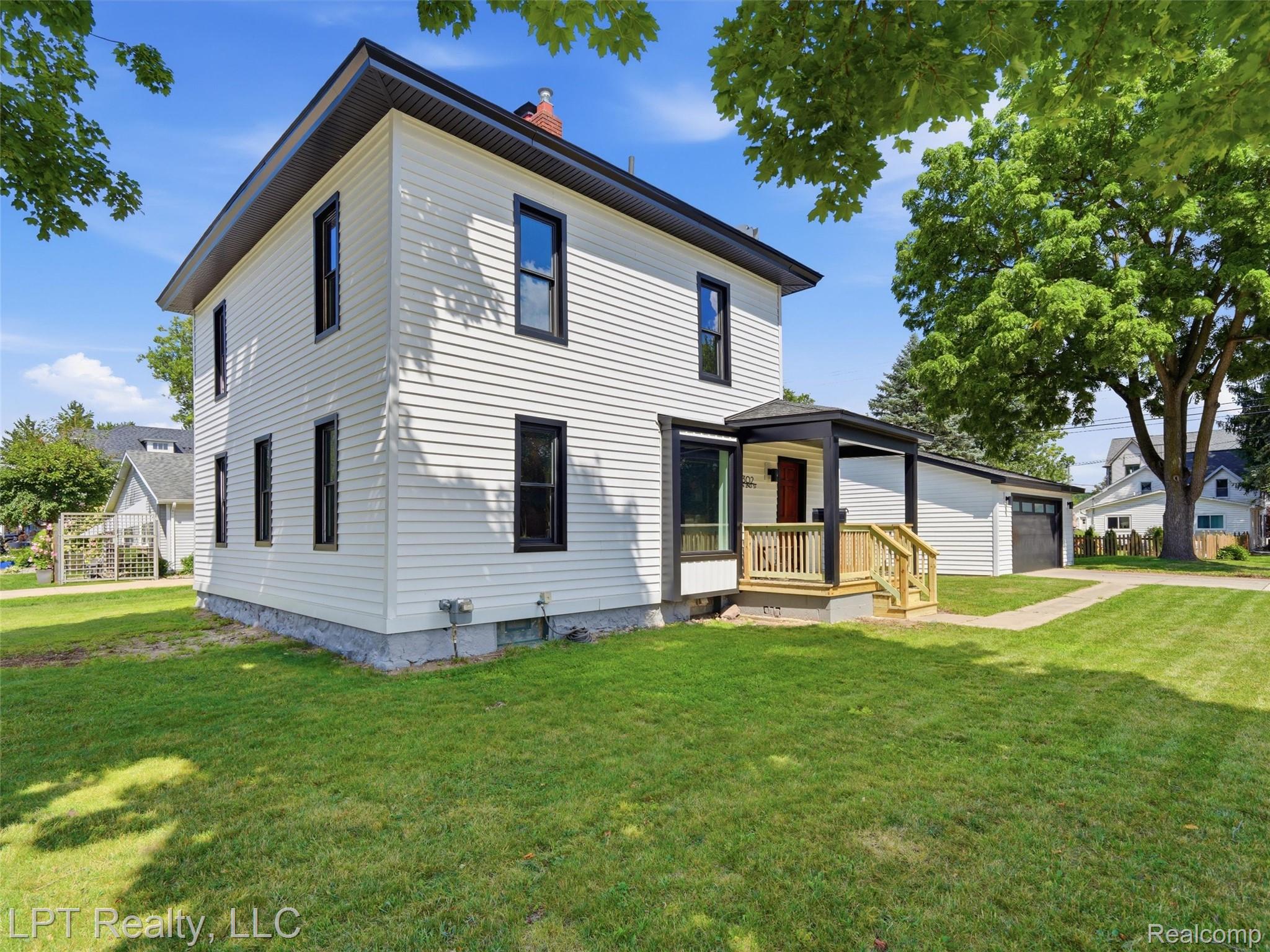 302 N 2nd Street