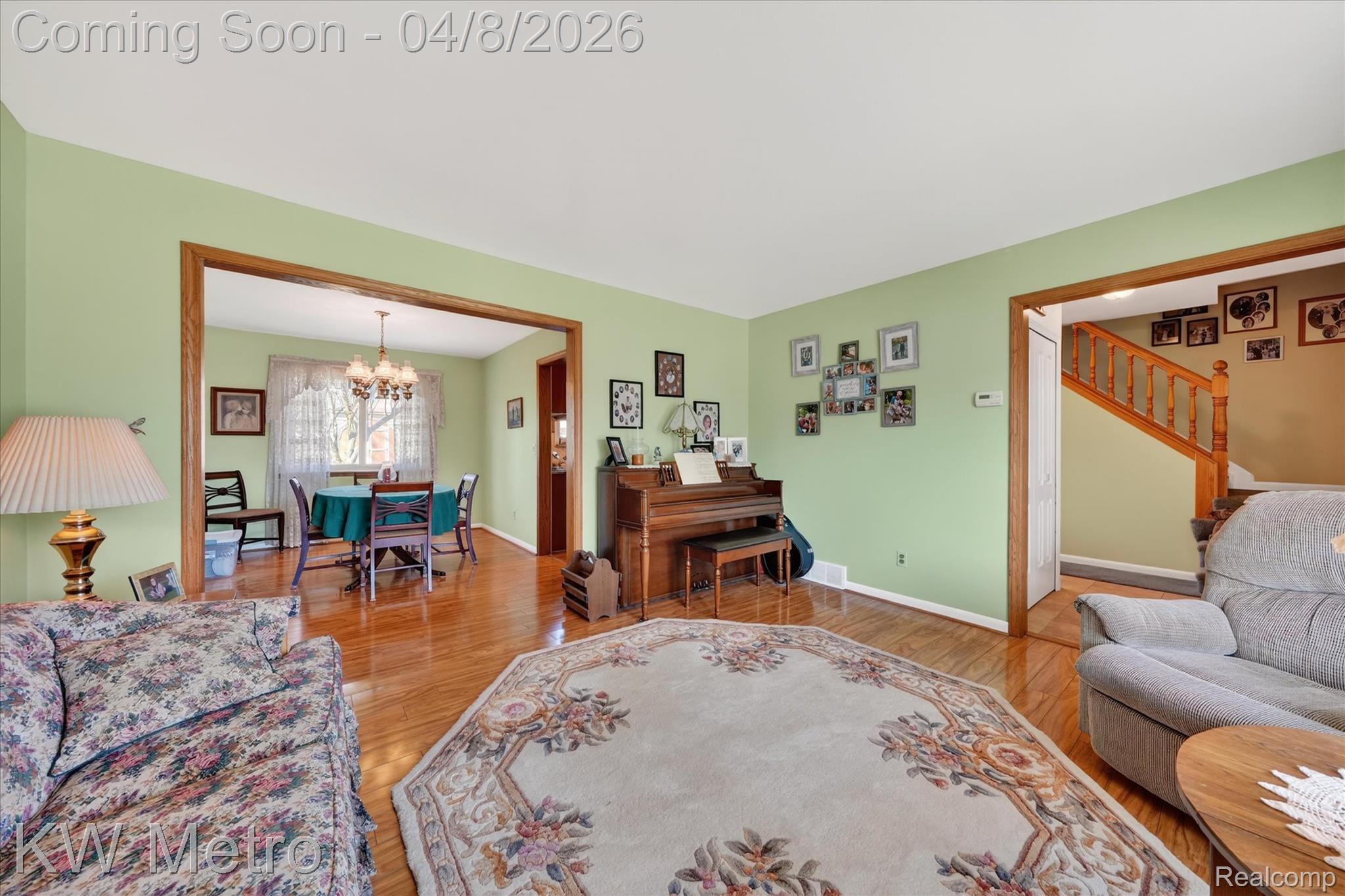 5037 Thorncroft Avenue