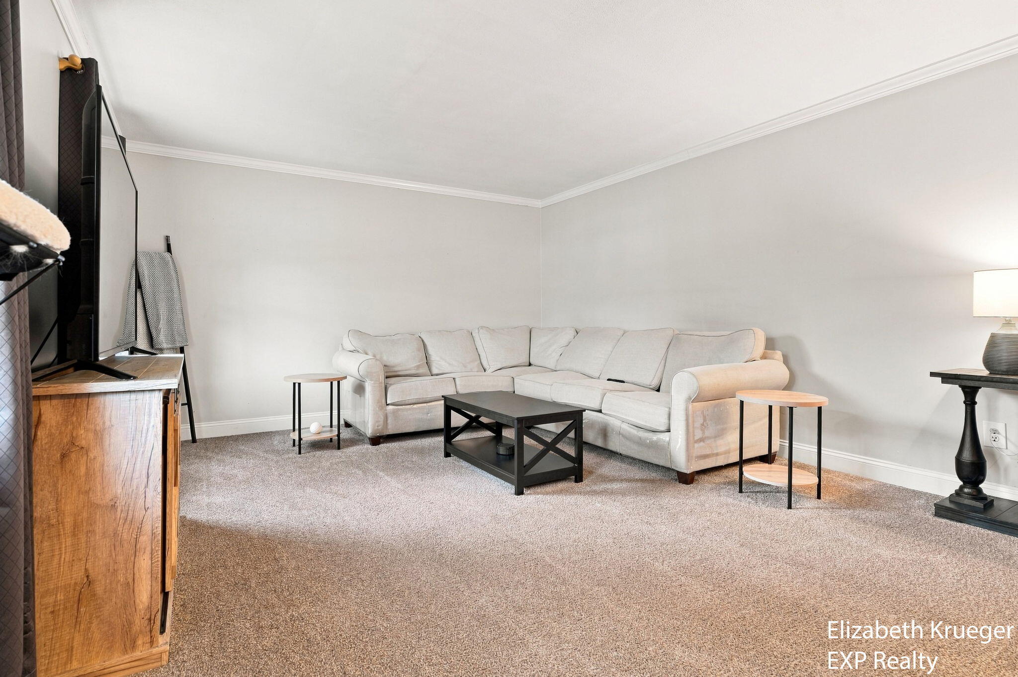 1502 Ridgewood Drive