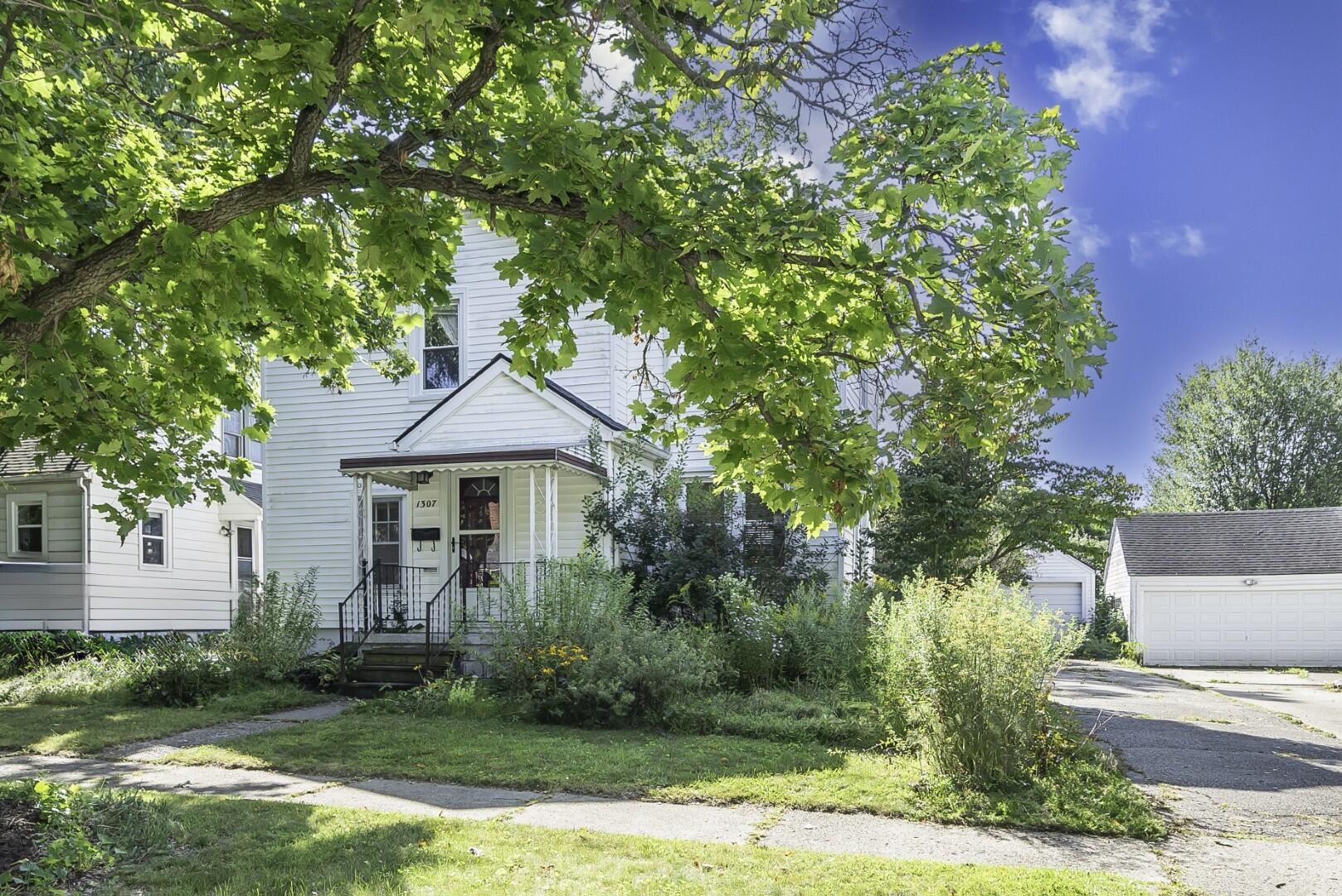 1307 N Congress Street