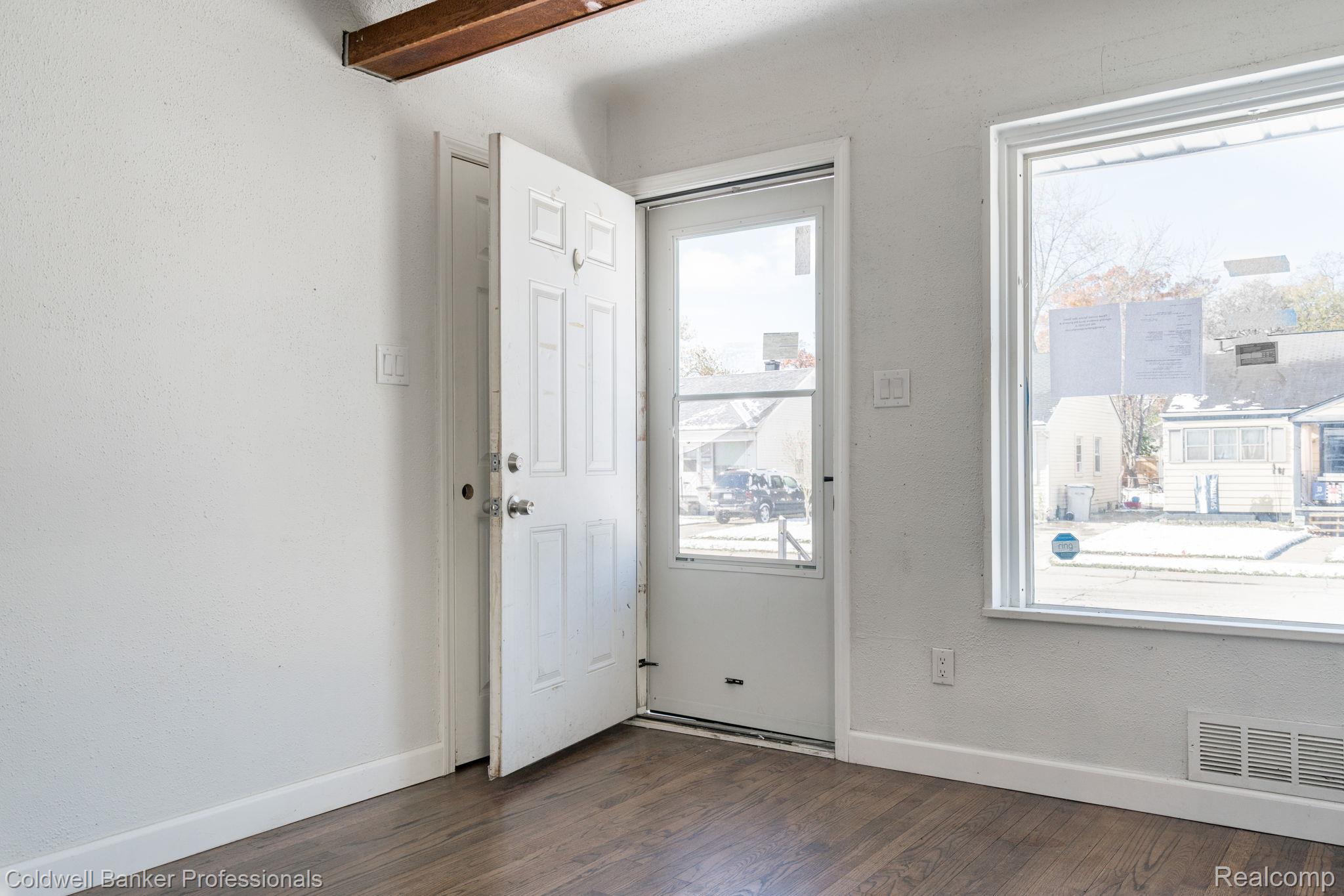 23442 Melville Avenue