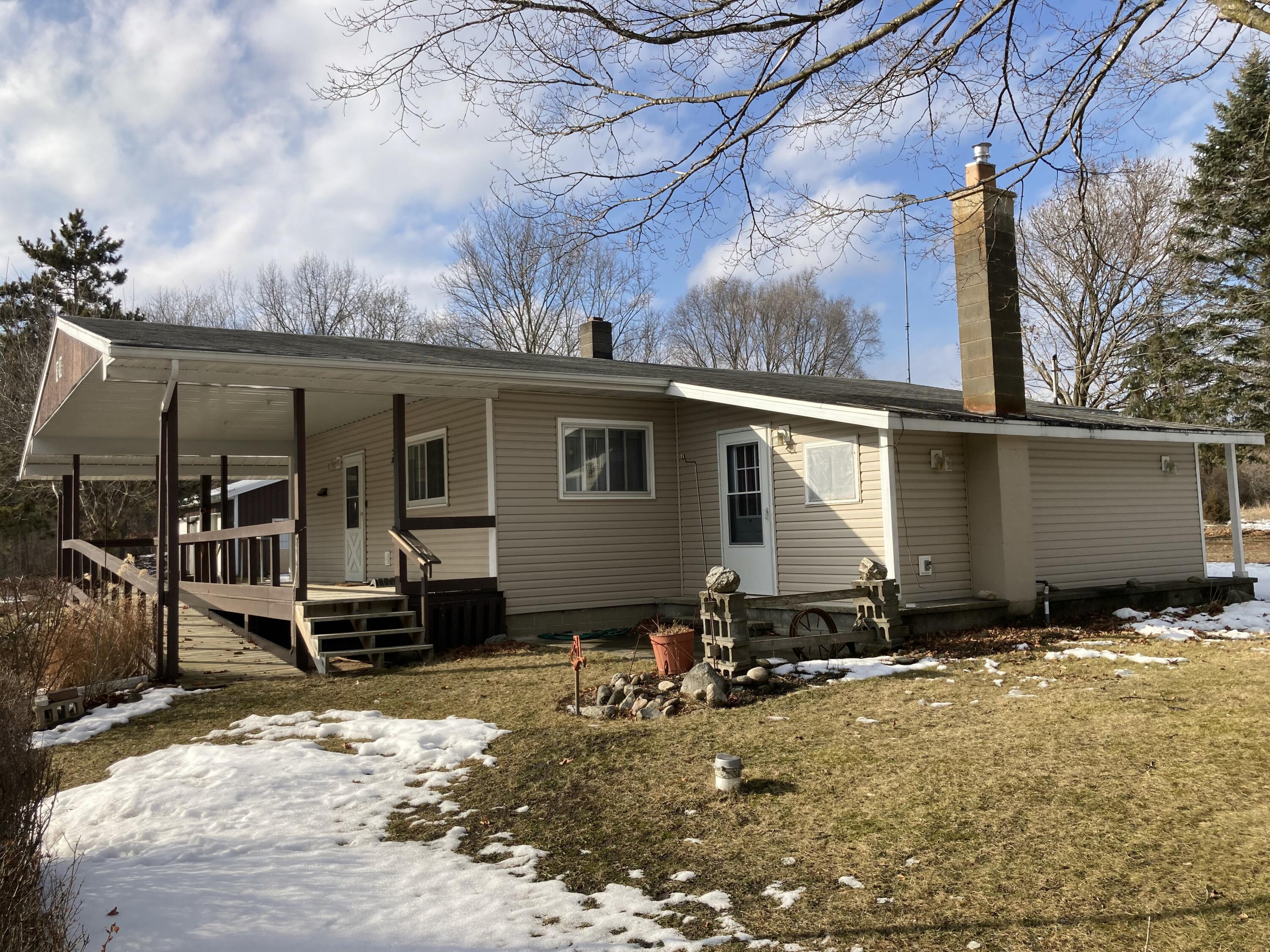 7737 NE County Line Road