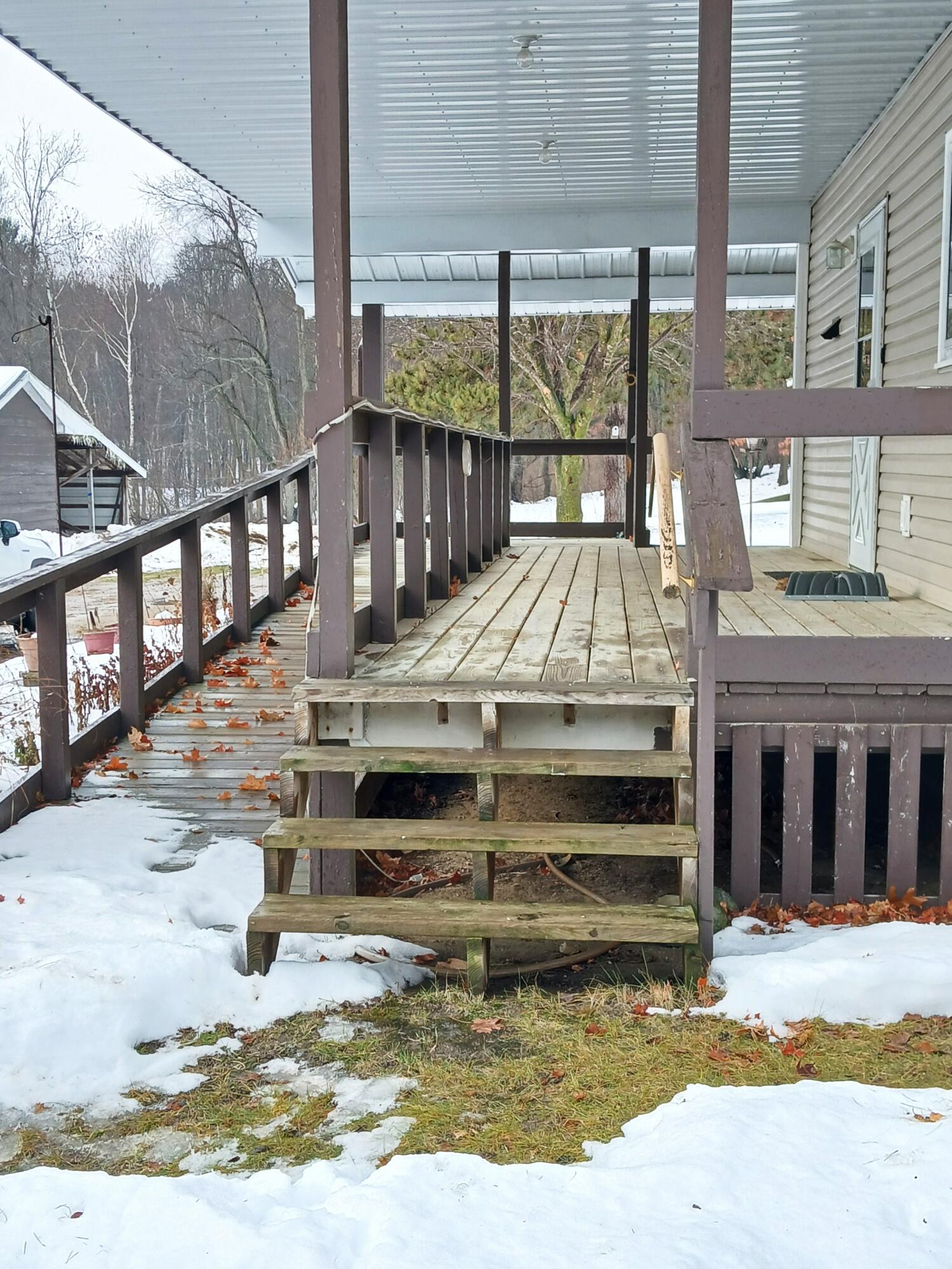 7737 NE County Line Road