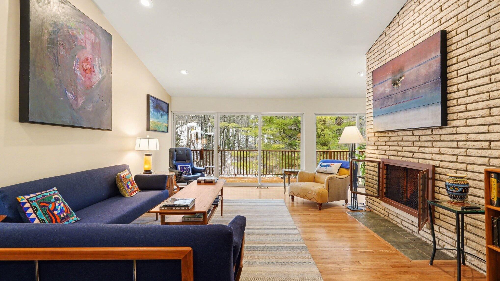 442 Huntington Place