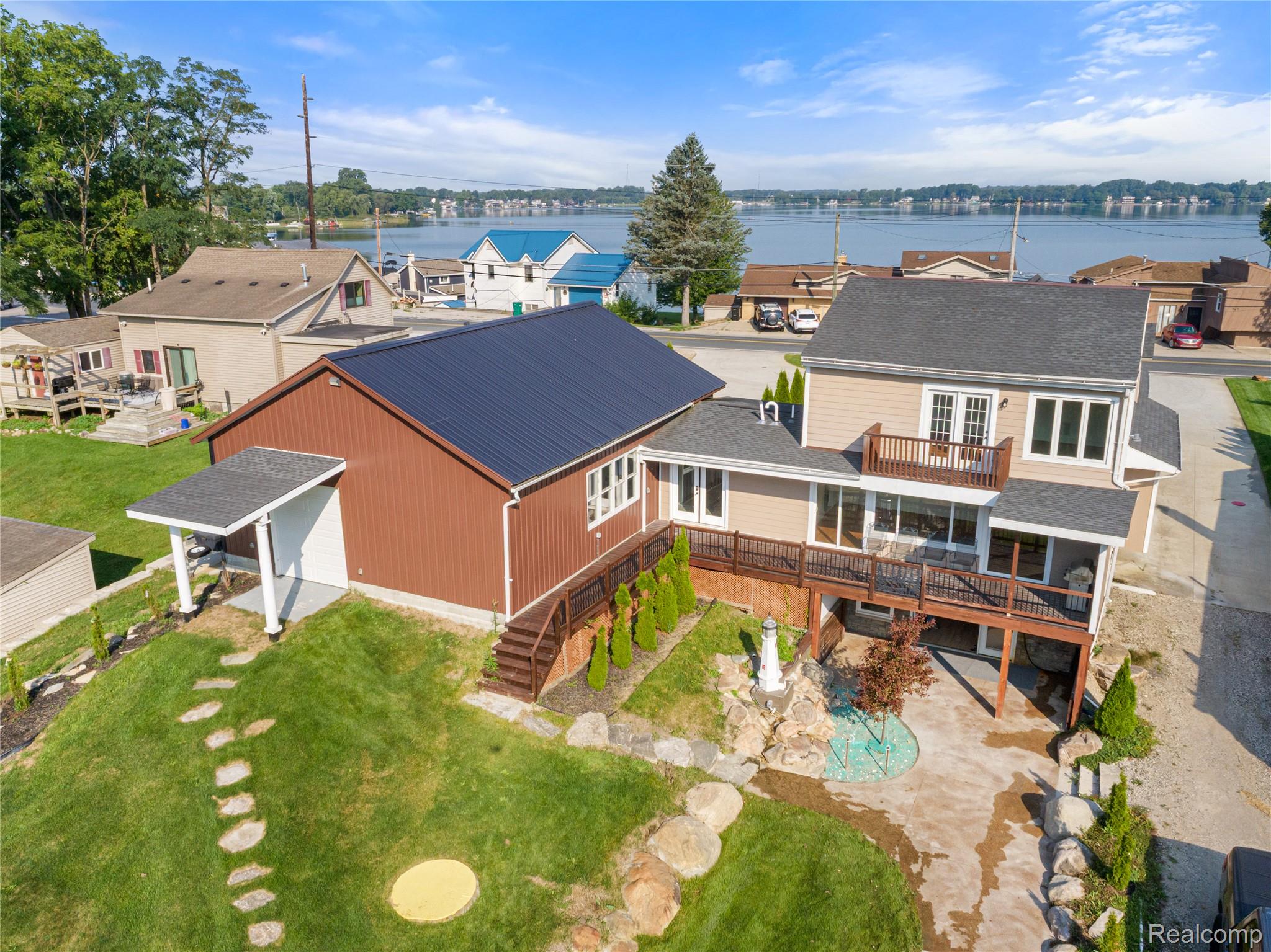 424 E Shore Drive