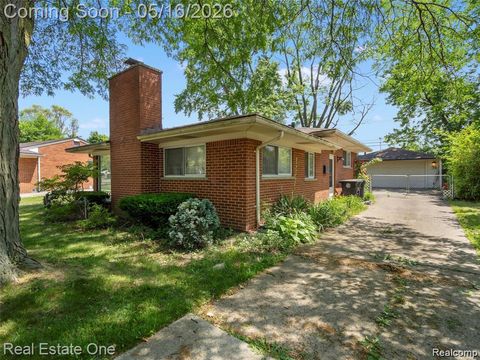 27445 Buckingham Street Street Livonia City MI 48154
