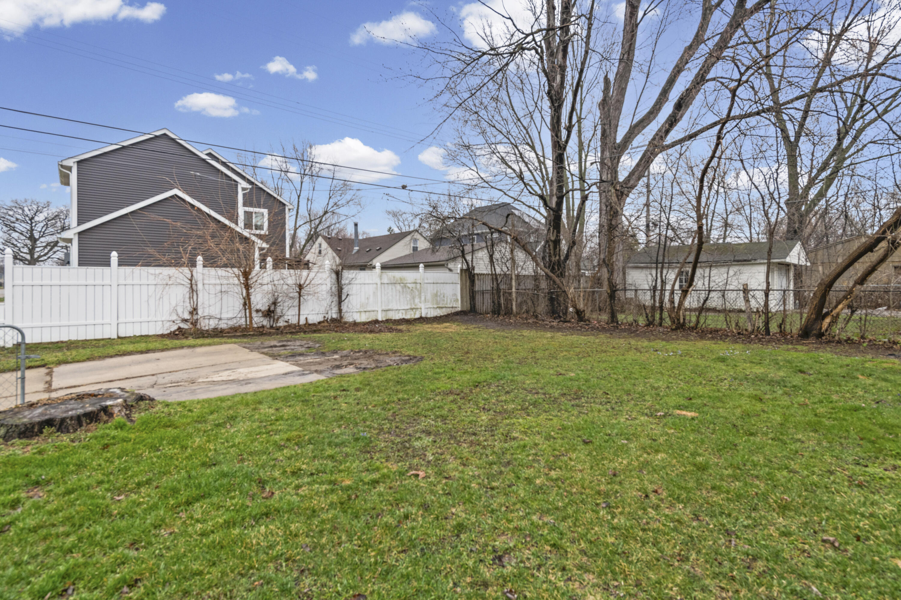 3992 Greenfield Road