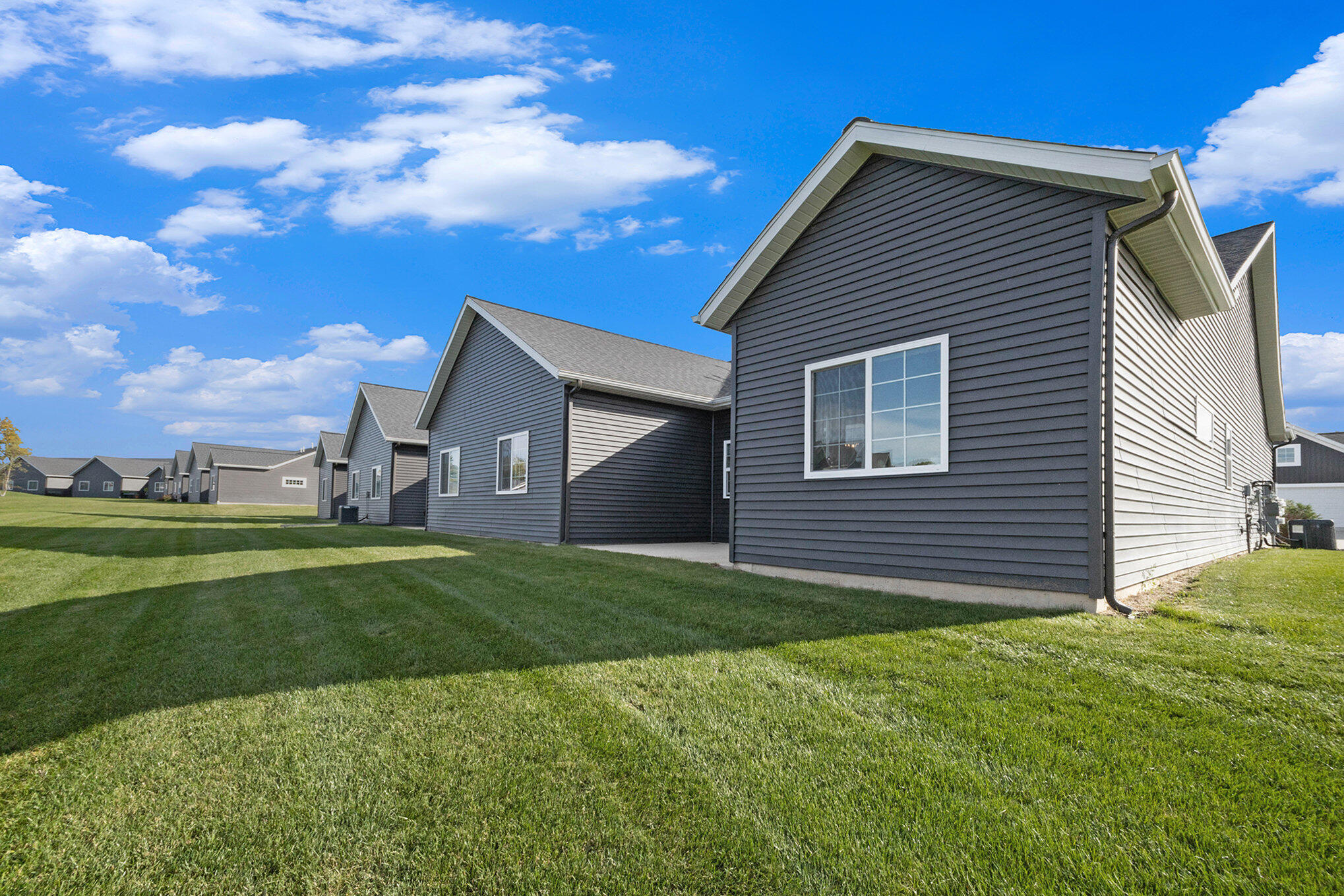 7505 Hardwood Street