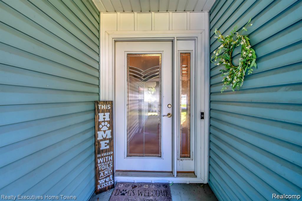 3011 W Woodland Drive