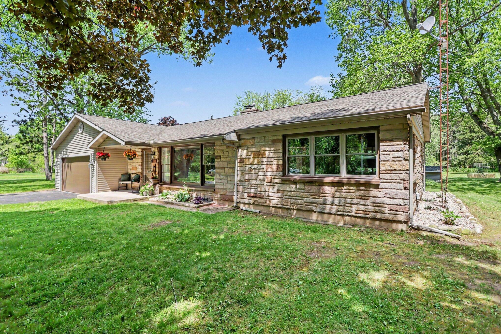 735 Lyon Lake Road