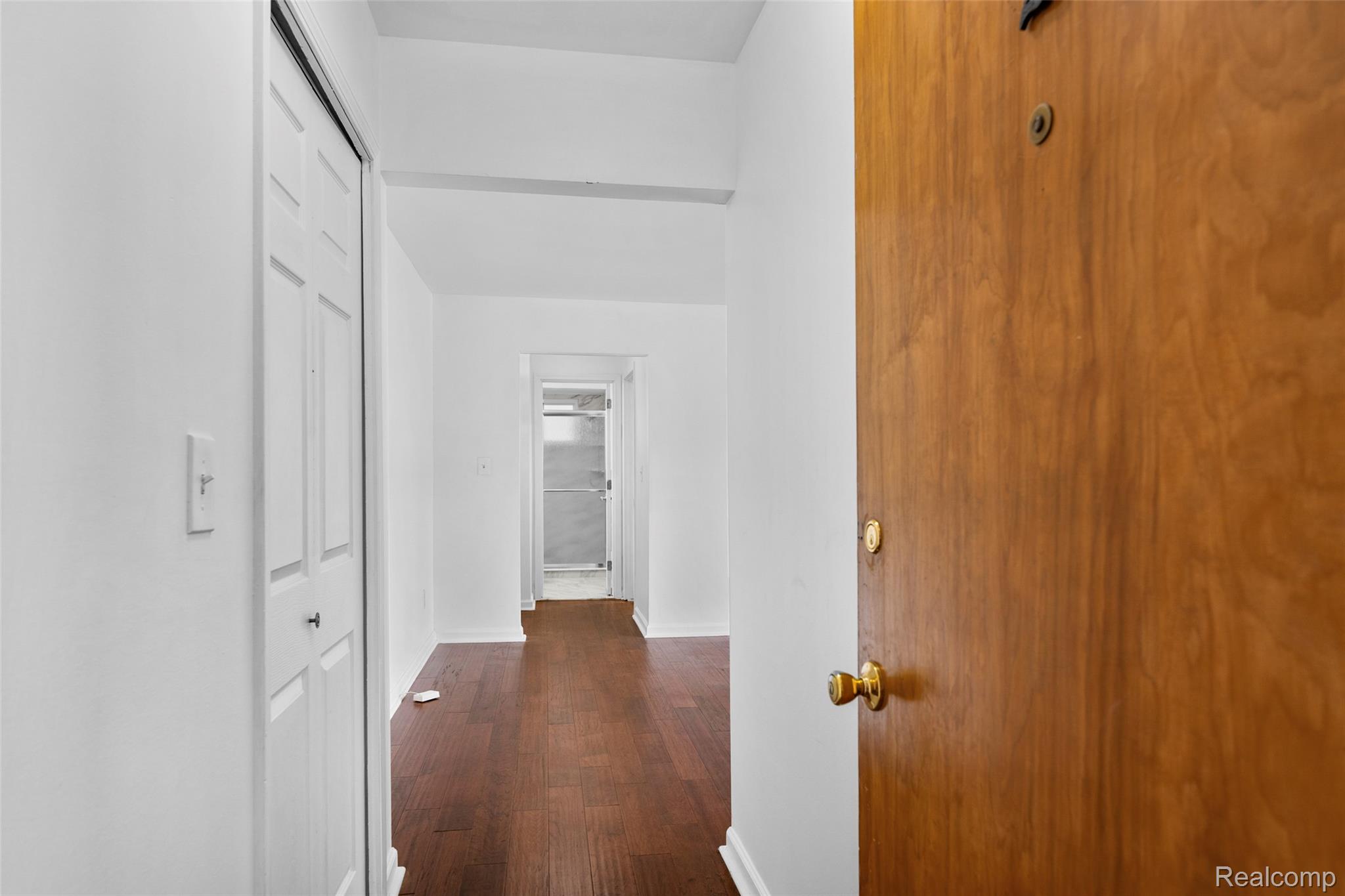 Royal Oak City, Michigan 48073, United States, 1 Bedroom Bedrooms, ,1 BathroomBathrooms,Residential,Active,206199