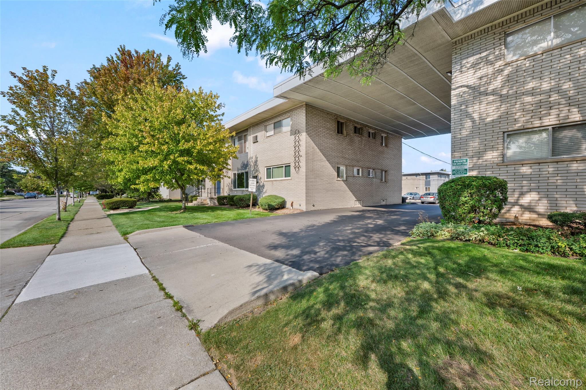 Royal Oak City, Michigan 48073, United States, 1 Bedroom Bedrooms, ,1 BathroomBathrooms,Residential,Active,206199